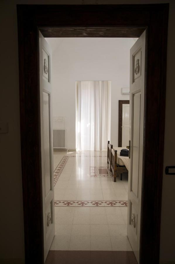 Palazzo Italia Apartments Bari Bagian luar foto