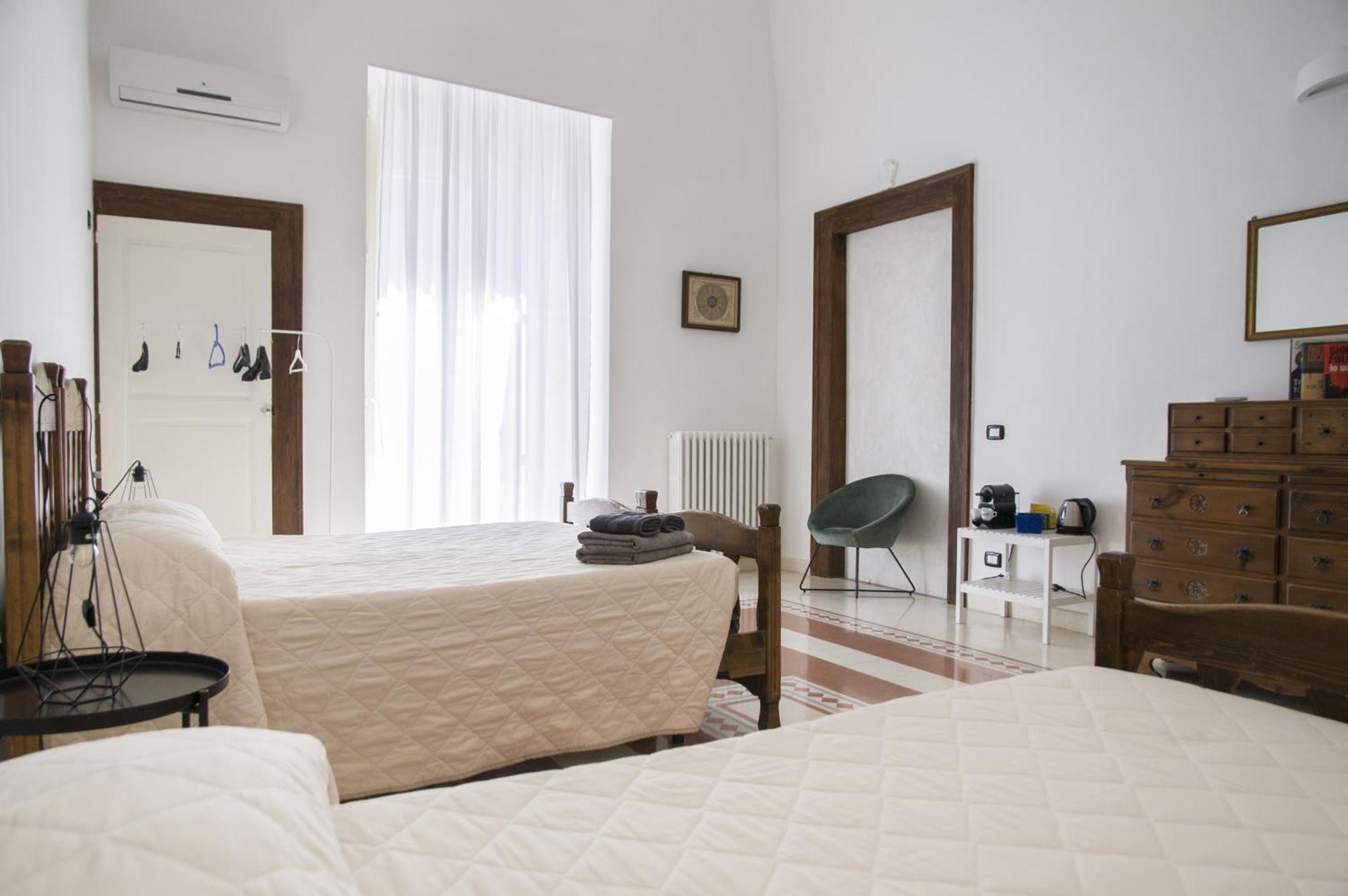 Palazzo Italia Apartments Bari Bagian luar foto