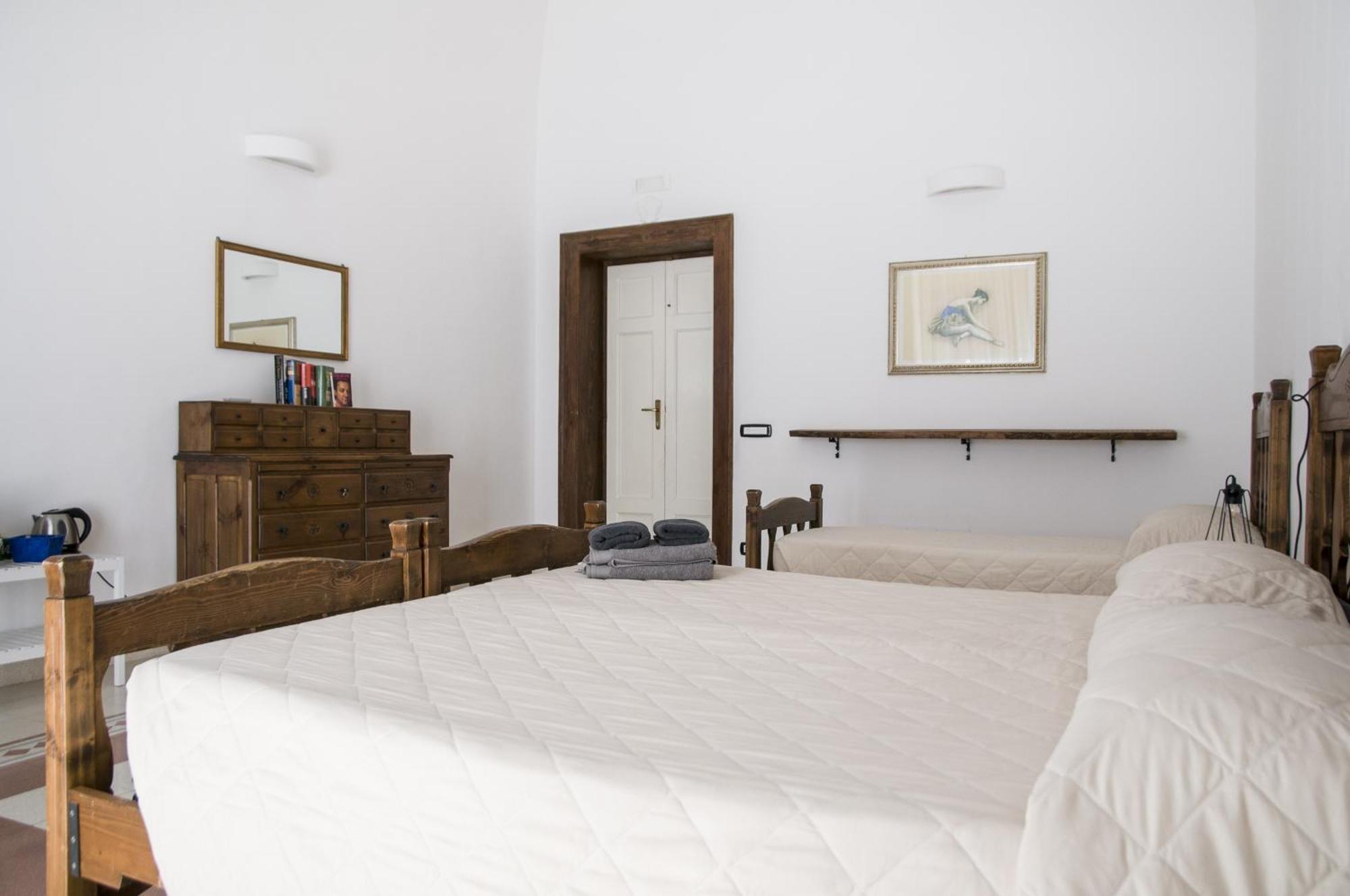 Palazzo Italia Apartments Bari Bagian luar foto